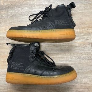 Nike SF Air Force 1 mid Black Gum size 6Y
